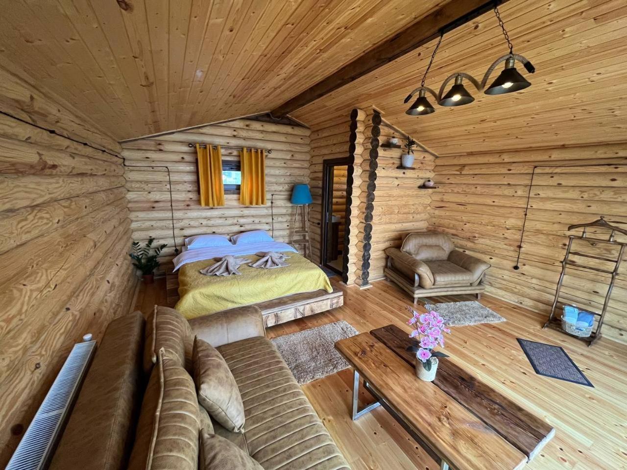 Alone Cottage Kazbegi Eksteriør bilde